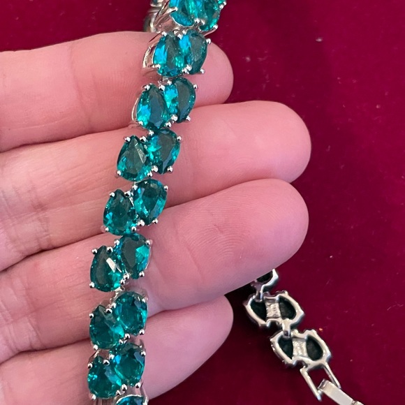 Green topaz and silver tennis bracelet - Picture 6 of 6
